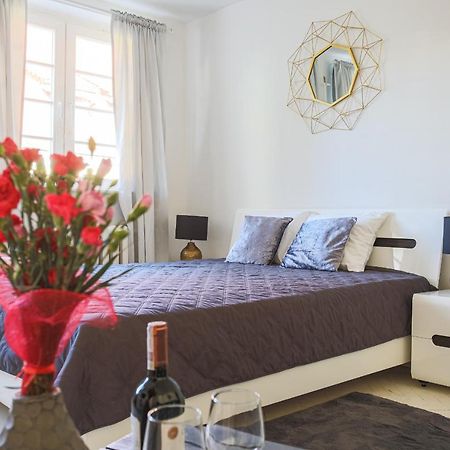 Republika Kopernika Apartment Торунь Экстерьер фото