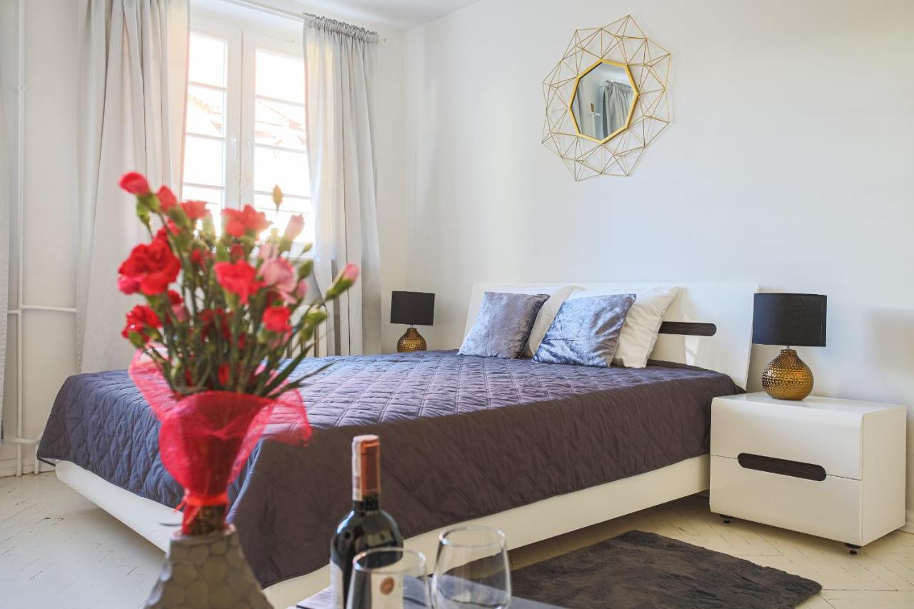 Republika Kopernika Apartment Торунь Экстерьер фото